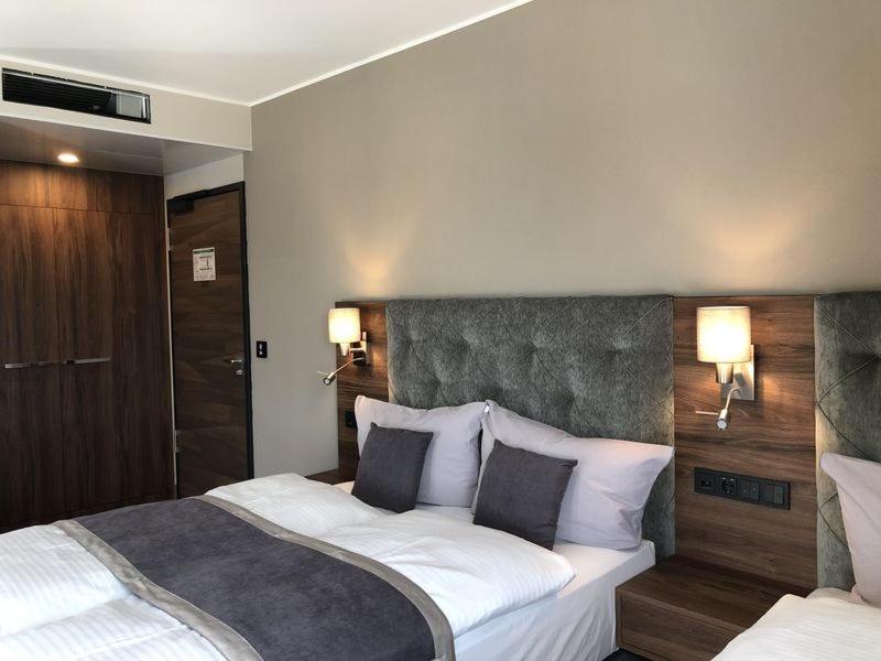 Intergroup Business & Design Hotel Ingolstadt Kosching Eksteriør billede