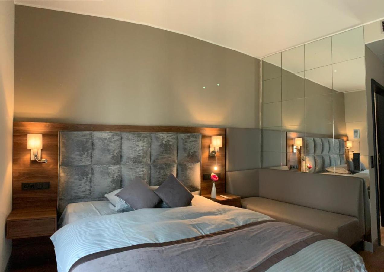 Intergroup Business & Design Hotel Ingolstadt Kosching Eksteriør billede